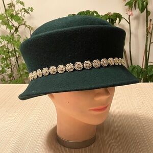 Elegant Hunter Green Hat with Gold Rhinestone Floral Accent Band